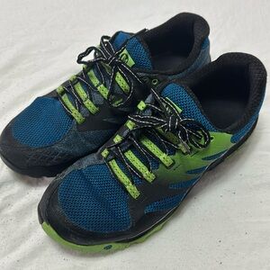 Merrell men’s tennis shoes size 9.5